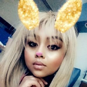 Meet your Posher, Jhoana